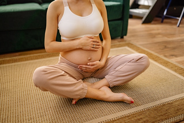yoga-poses-for-pregnancy
